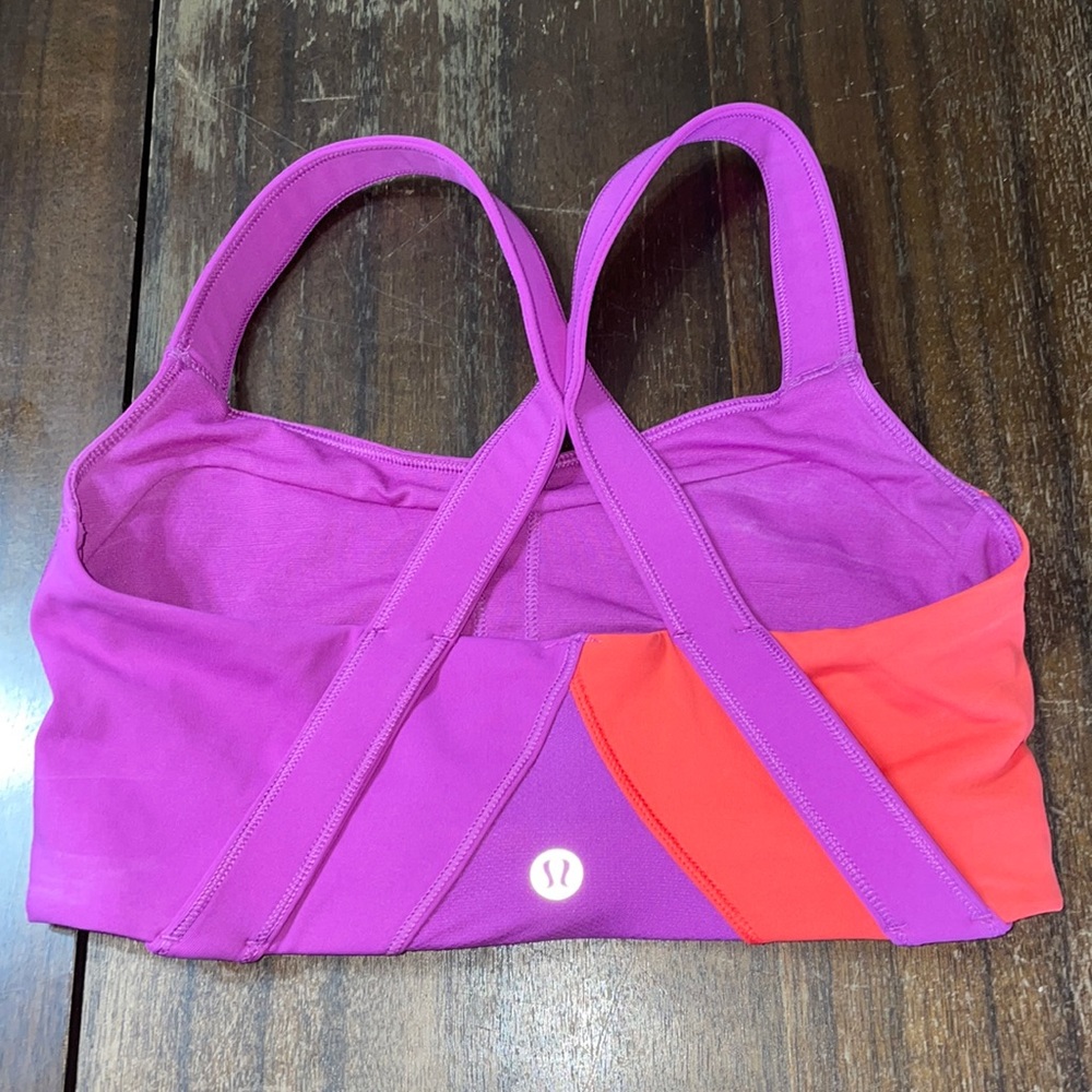 lululemon sports bra